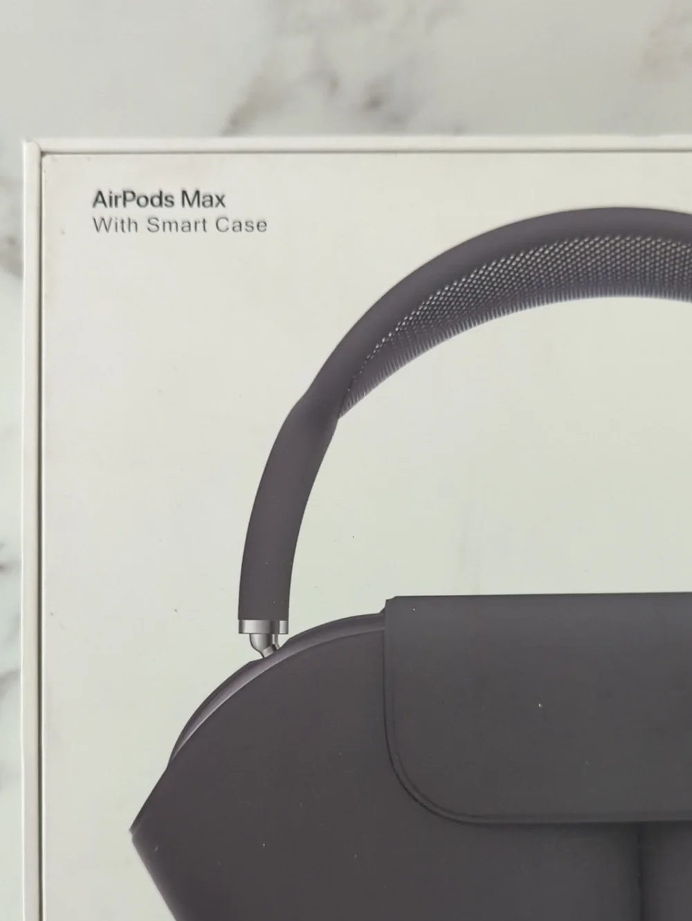 Apple AirPods Max With Smart Case